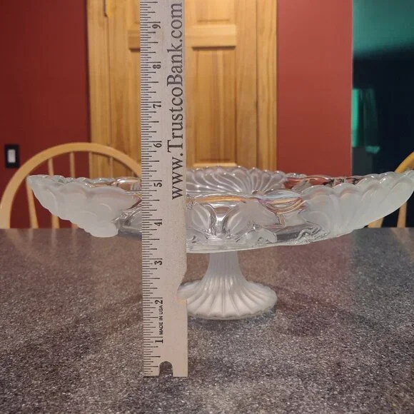 Mikasa Crystal Peacock Cake Stand - vintage - Picture 7 of 16